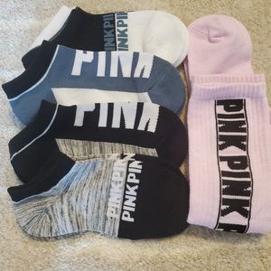 VS  Pink socks